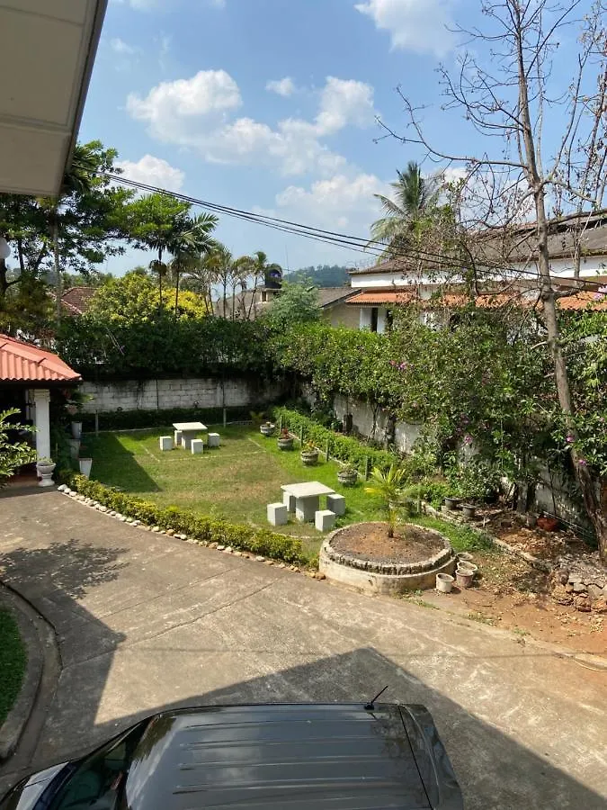 Kandy Garden Villa