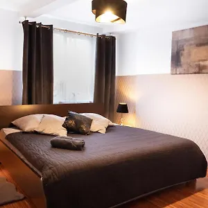 Clicktheflat Piekna Center , Варшава Польша